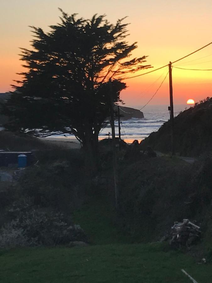 Tides Reach, Deluxe Shepherds Hut 1, 100M From The Beach Saint Merryn Esterno foto